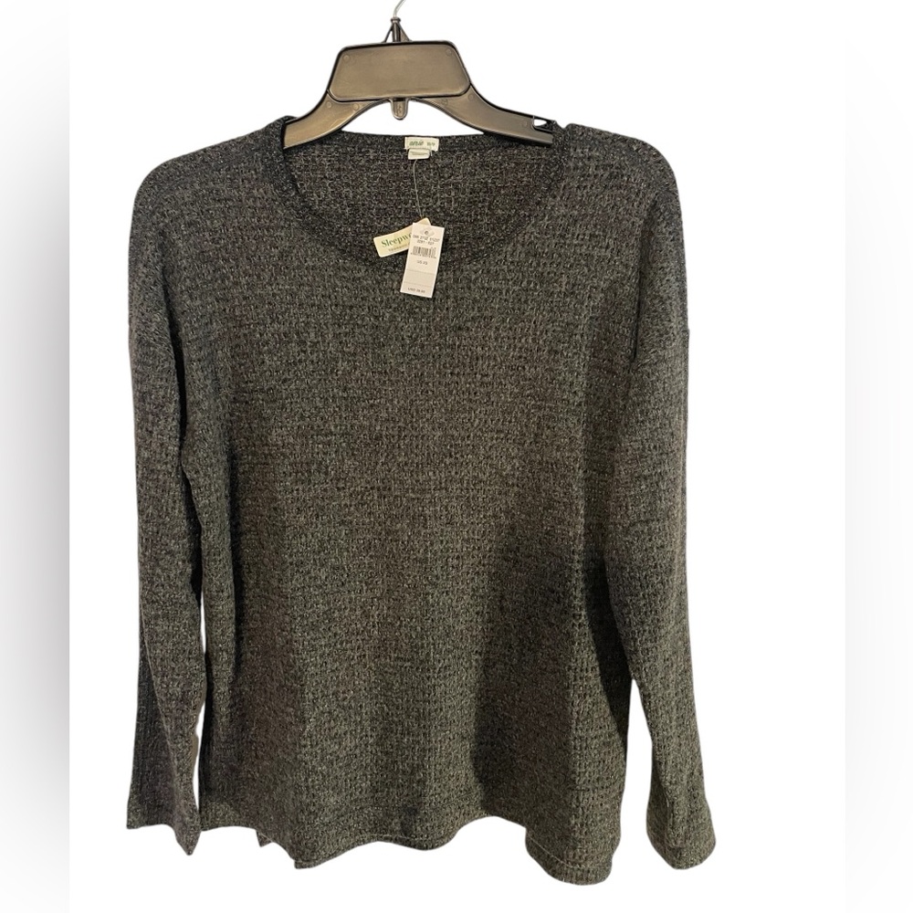 AERIE WOMAN’S PAJAMA GRAY TOP SIZE EXTRA SMALL.